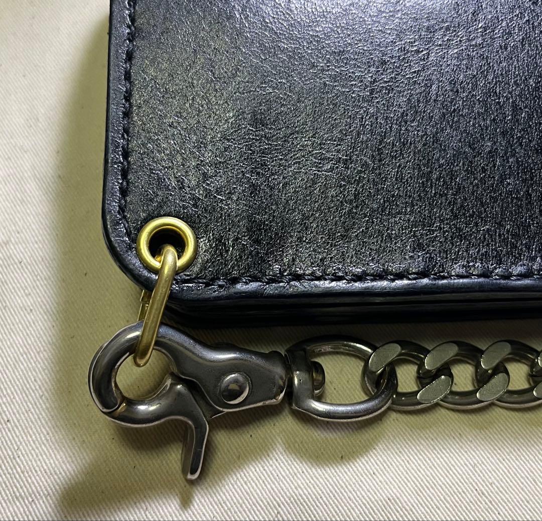 栃木レザー ミドル トラッカーウォレット 三層 ピックポケット無し