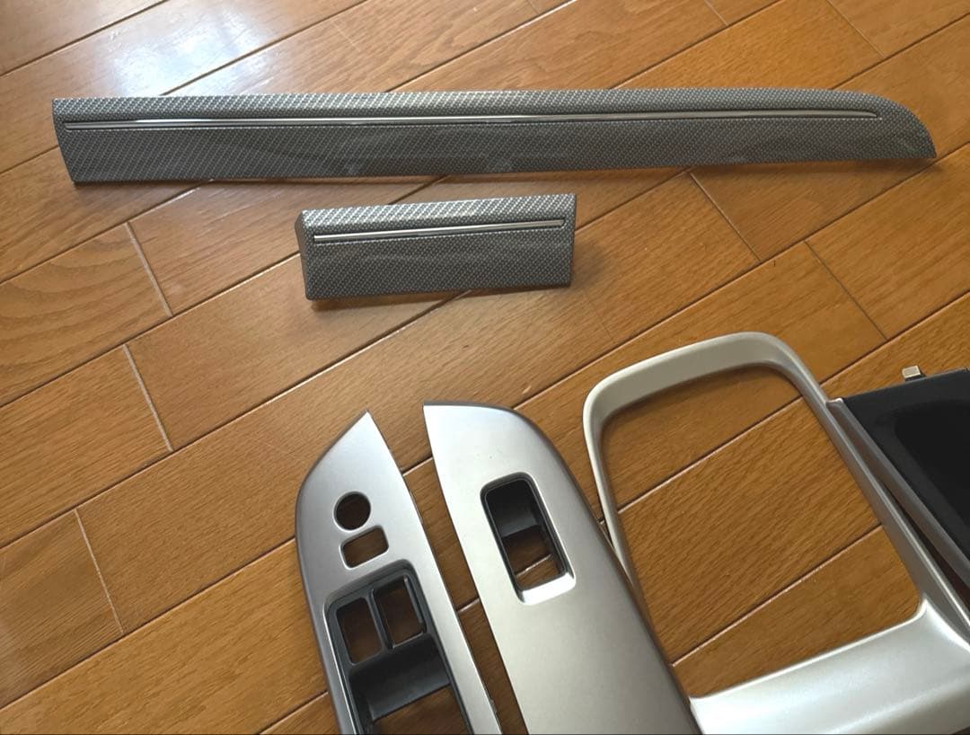 スバル　レヴォーグ　パネル　純正