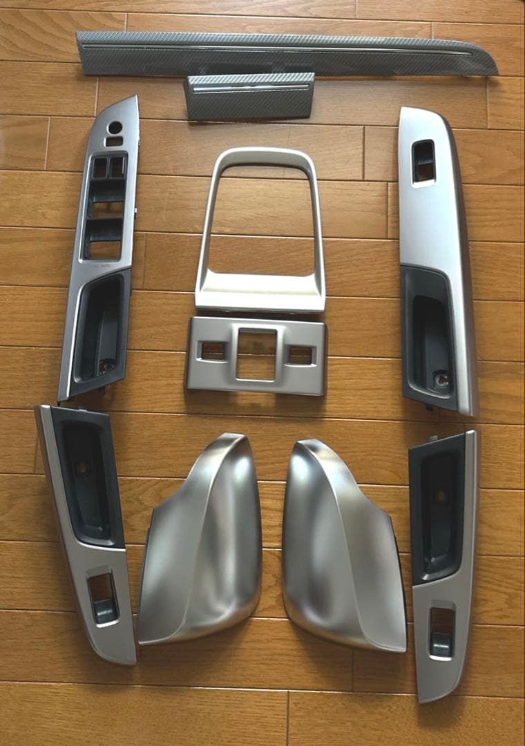 スバル　レヴォーグ　パネル　純正