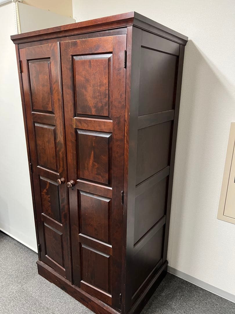 【北海道民芸家具】樺材ワードローブ｜無垢材の重厚感・収納家具