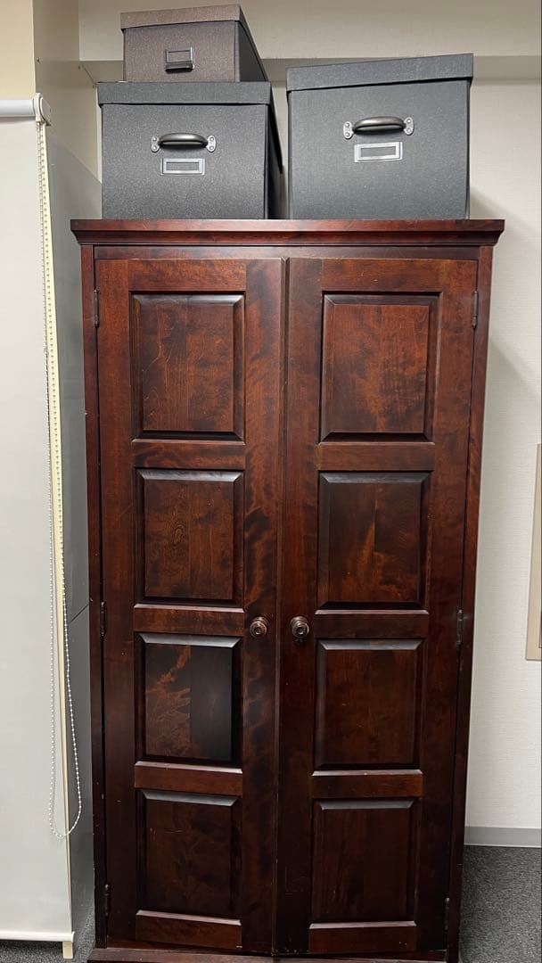 【北海道民芸家具】樺材ワードローブ｜無垢材の重厚感・収納家具