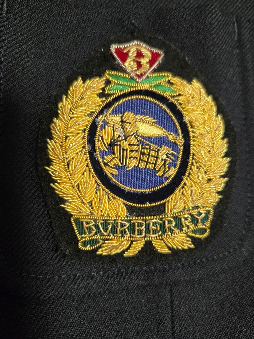 BURBERRY エンブレムジャケット ノバチェック ハーフパンツ ネクタイ等