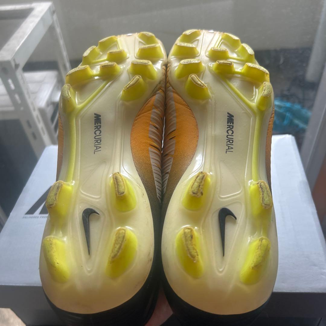 Nike マーキュリアルヴェイパー11