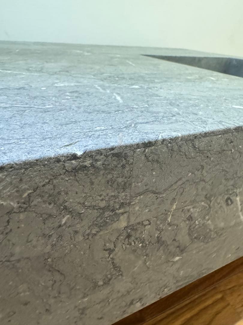 日本フクラ　センター　ストーンテーブル