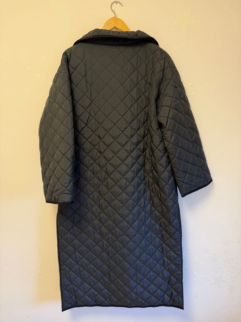 【新品未使用】TOTEME Signature キルトシェルコート　Sサイズ