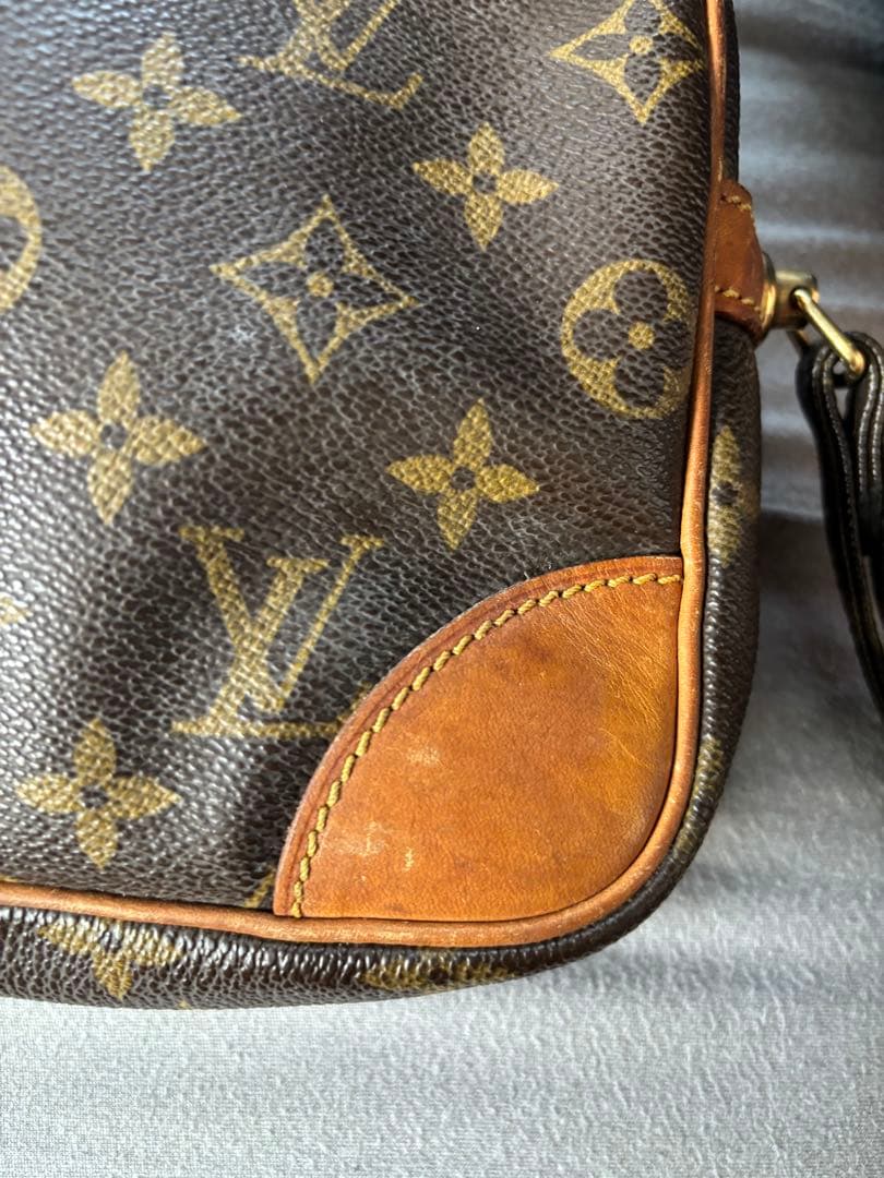 Louis Vuitton モノグラム クラッチバッグ m51825