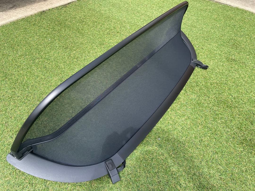 Mercedes-Benz R230 SL用 純正ウィンドディフレクター