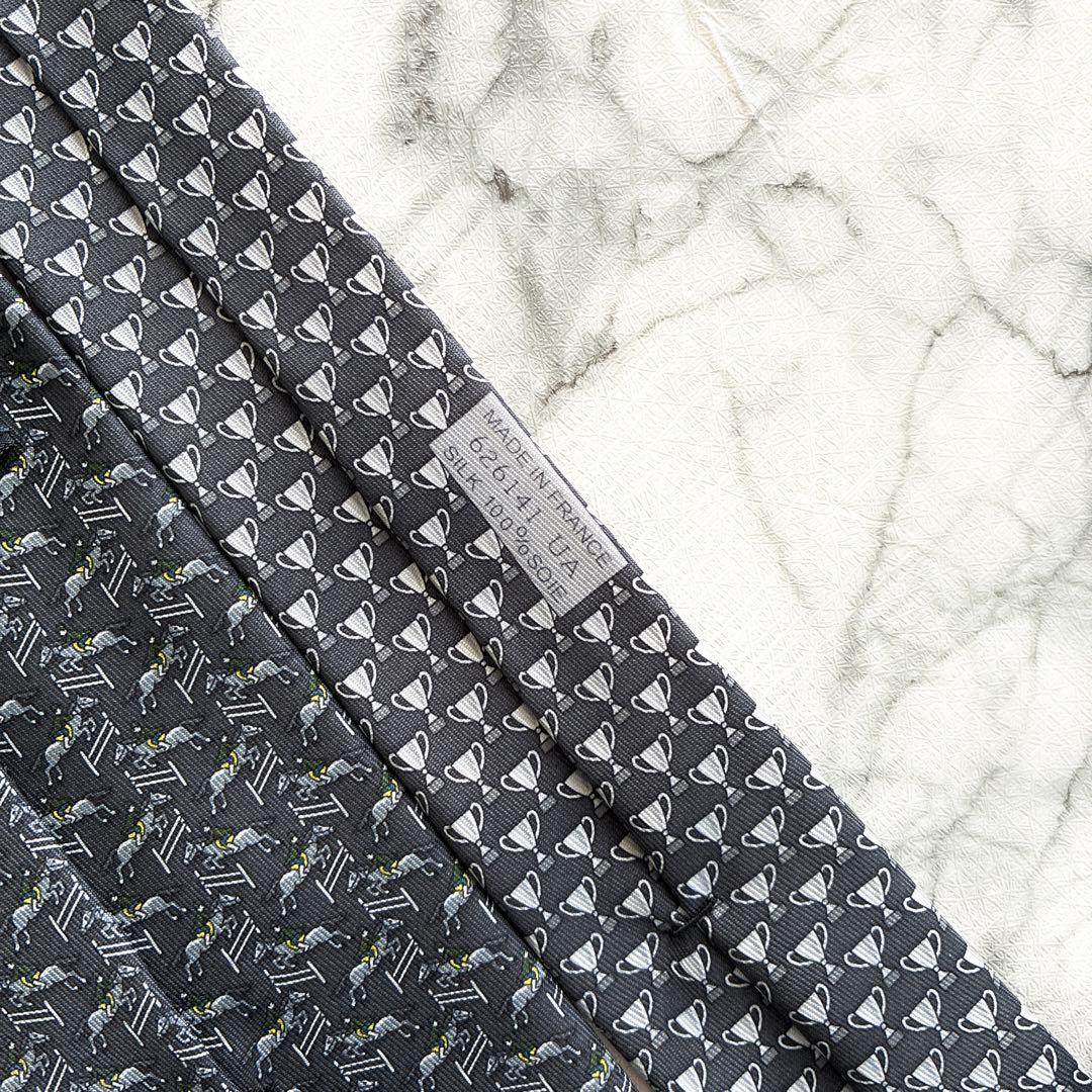 ✨未使用箱付きタグ付き✨HERMES ホース総柄　トロフィー総柄　ネクタイ