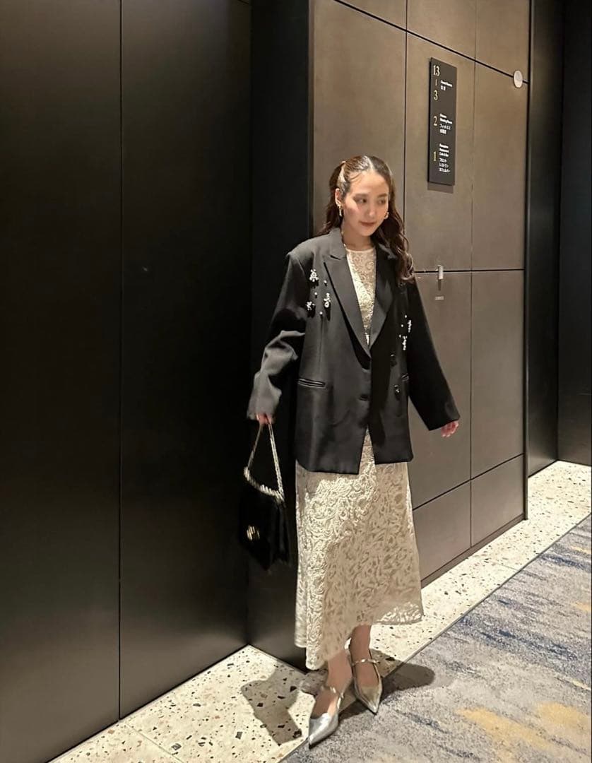 スーツ・フォーマル・ドレス ANDRESD/leaf embroidery back designdress