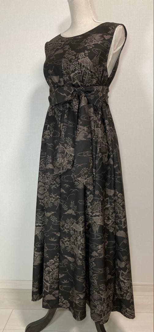 着物リメイク　大島紬ロングフレアワンピース（後ろVネック）着丈122㎝