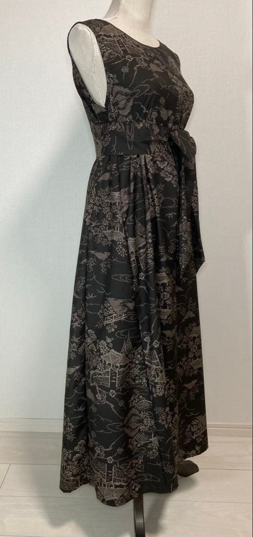 着物リメイク　大島紬ロングフレアワンピース（後ろVネック）着丈122㎝