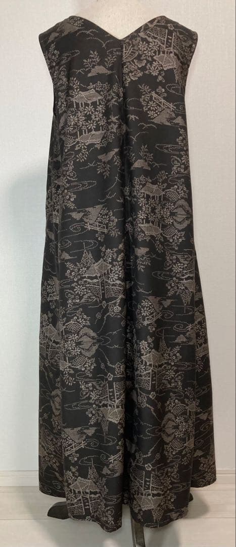 着物リメイク　大島紬ロングフレアワンピース（後ろVネック）着丈122㎝