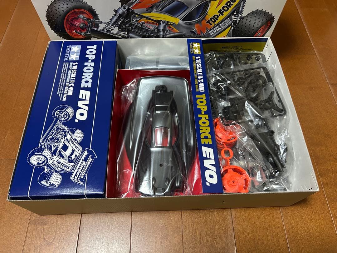 【未組立】タミヤ　トップフォースevo