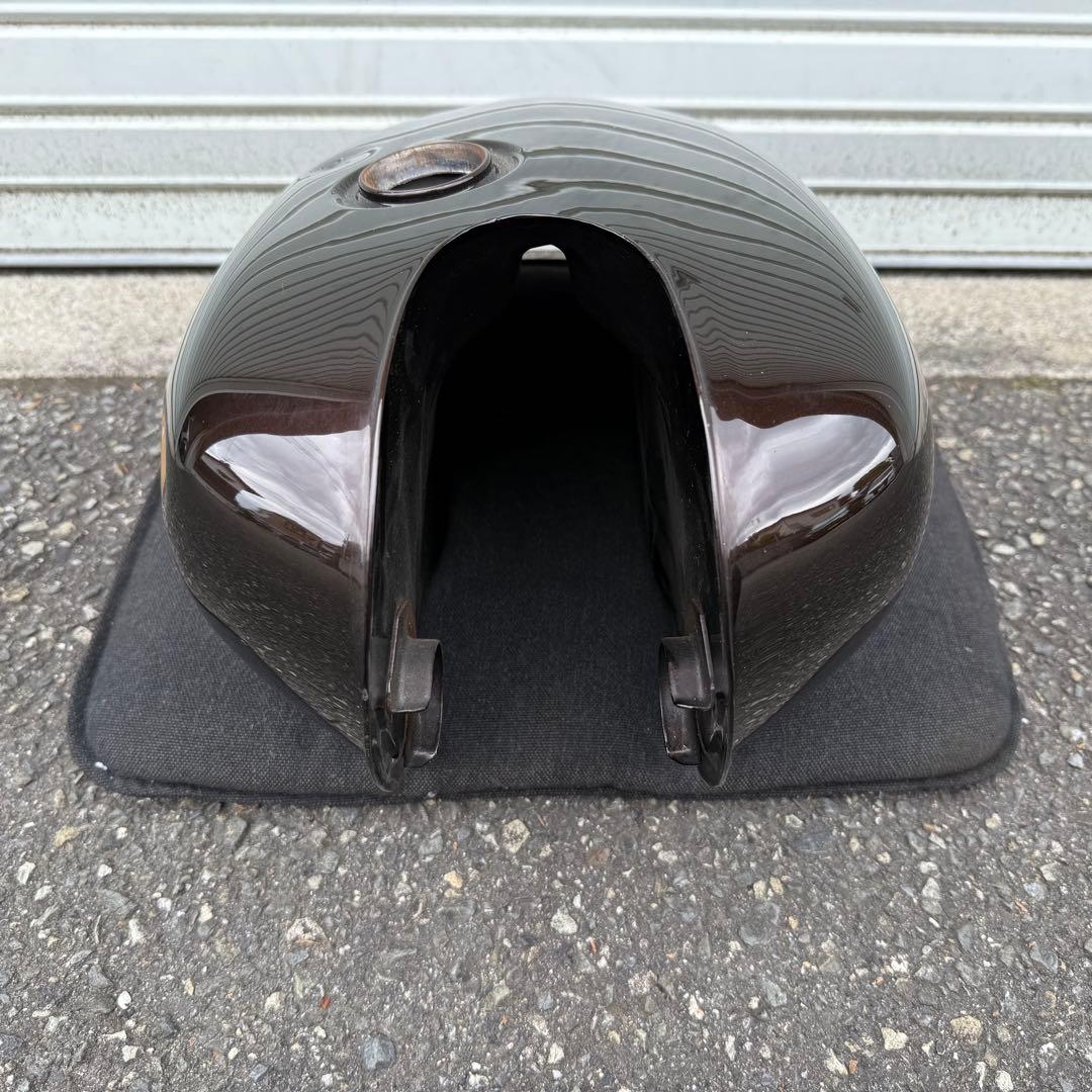 SR400 RH01J 純正タンク