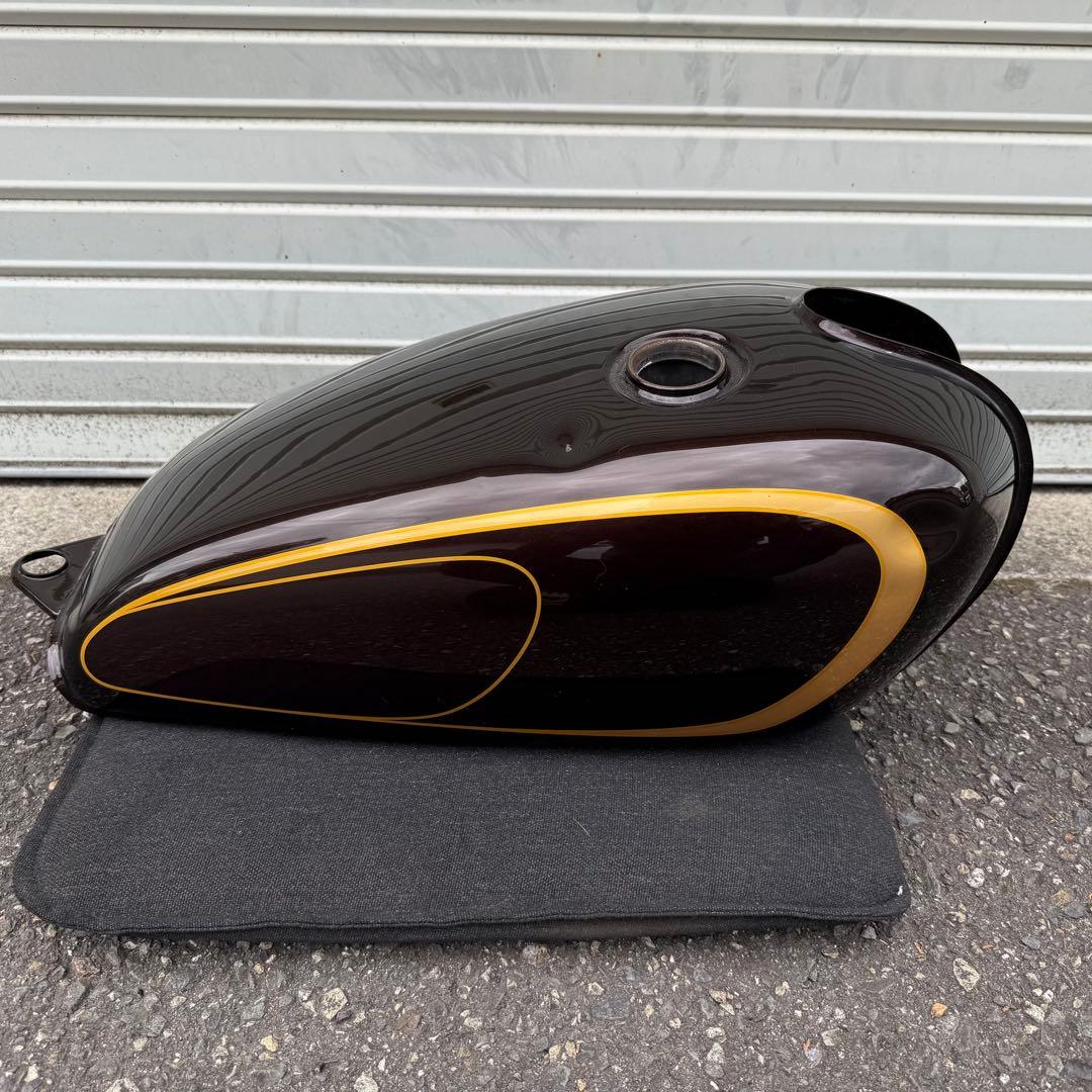 SR400 RH01J 純正タンク