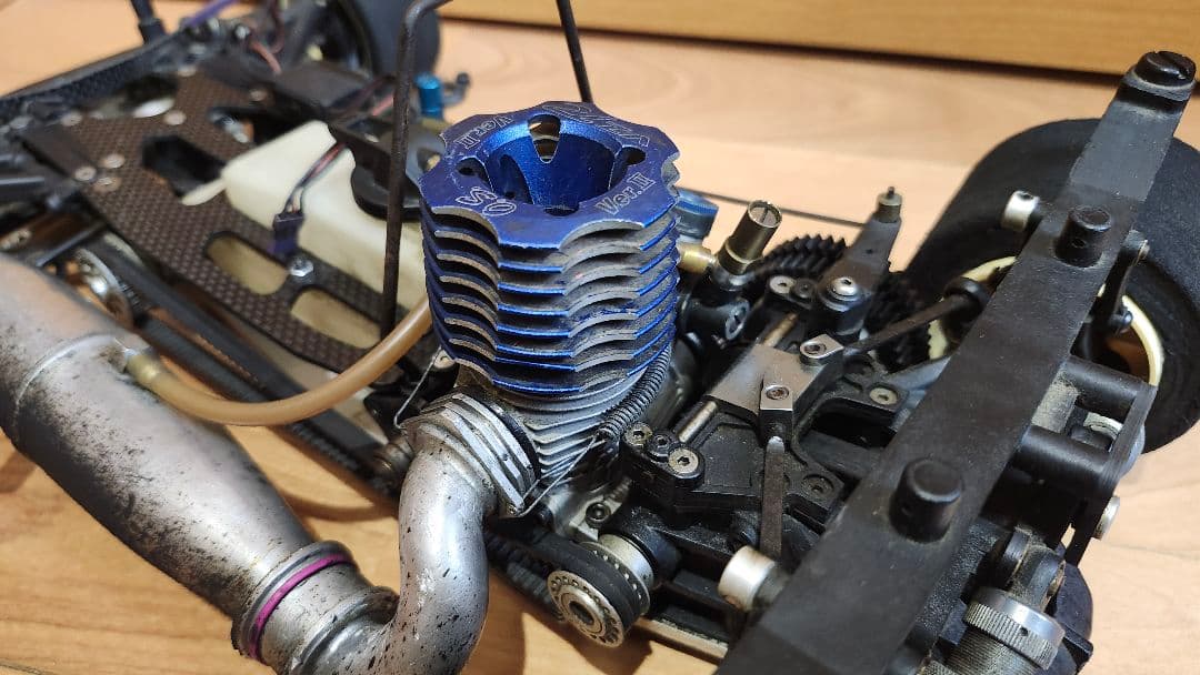 ラジコン 無限精機 MRX-4R 中古 エンジン付き