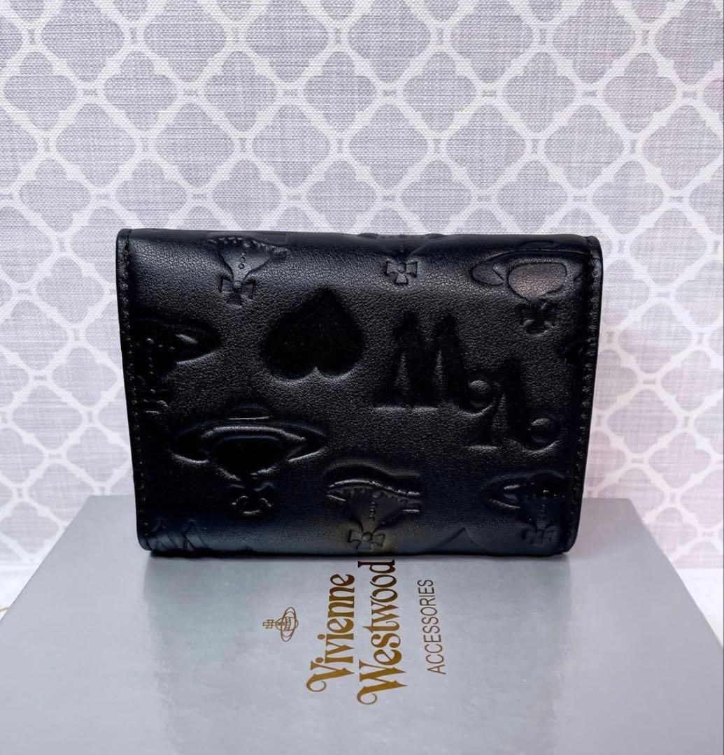 【内柄も素敵☆最新】Vivienne Westwood 三折財布 黒 マット