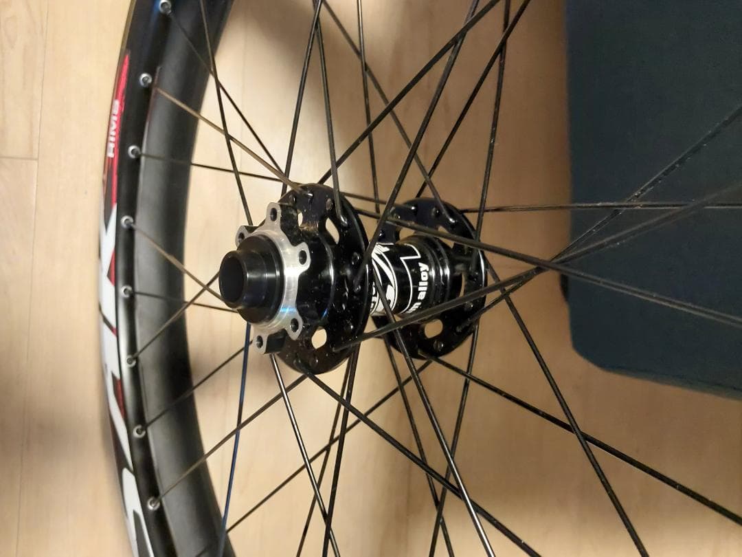 PASAK 24インチ前後ホイール、マラソン24x1.75、DT互換キャップ