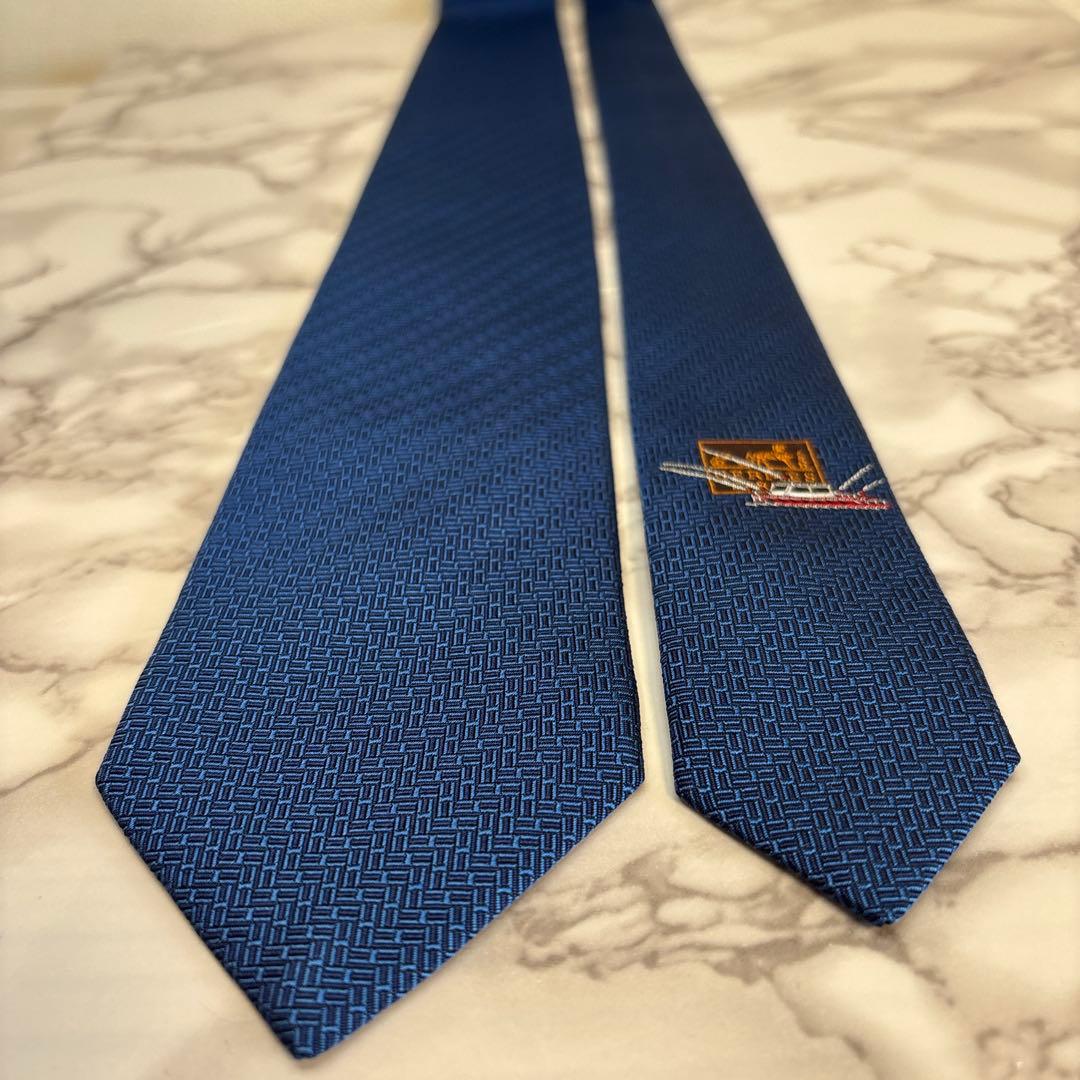 HERMES ネクタイ　ネイビー　紺　ブルー　青　ファソネ　H 総柄　刺繍