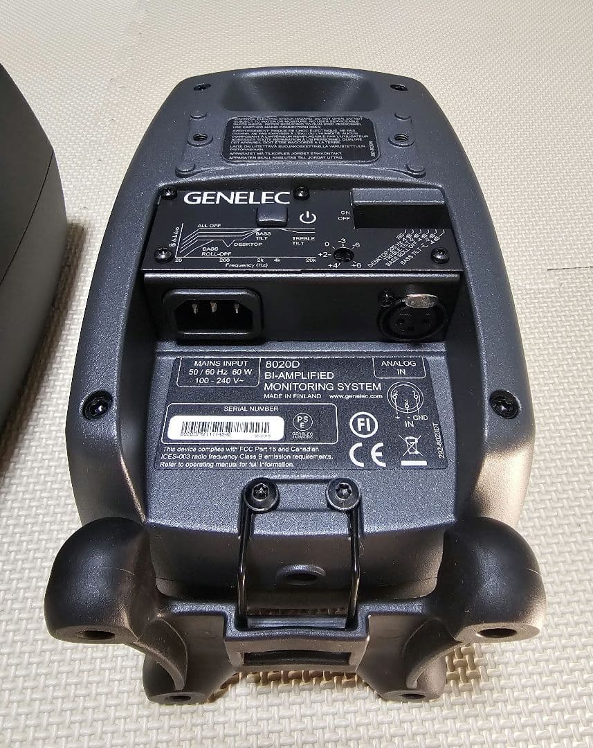 極美品 GENELEC 8020D モニタースピーカーセット