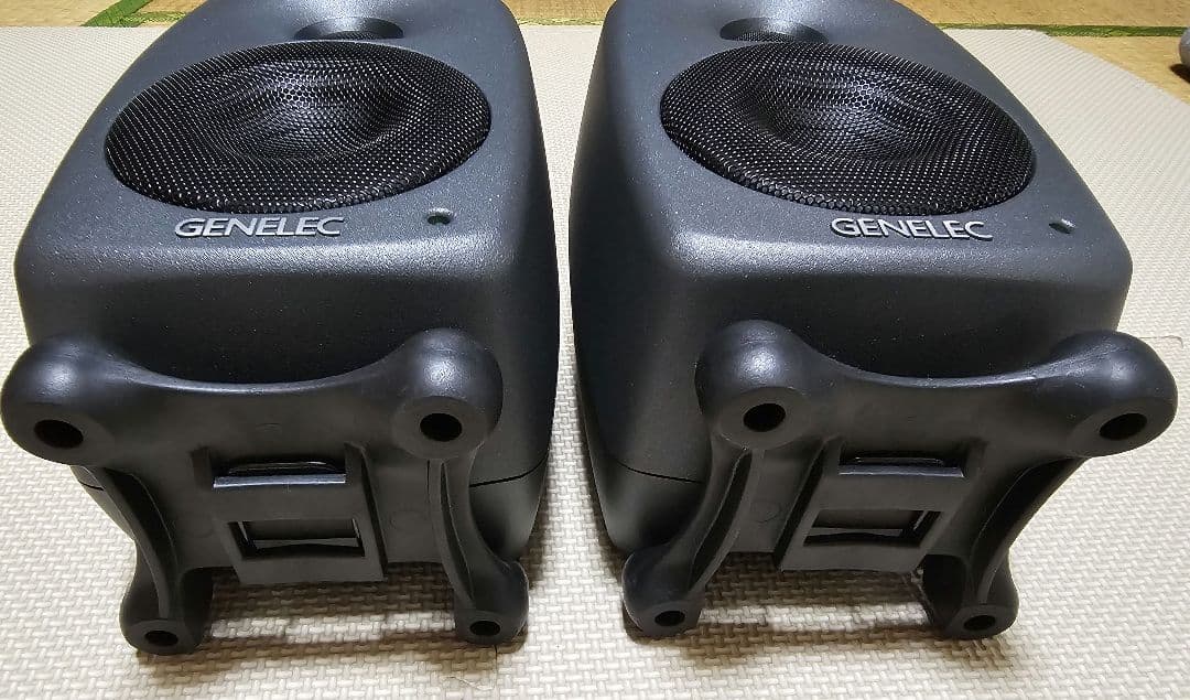 極美品 GENELEC 8020D モニタースピーカーセット