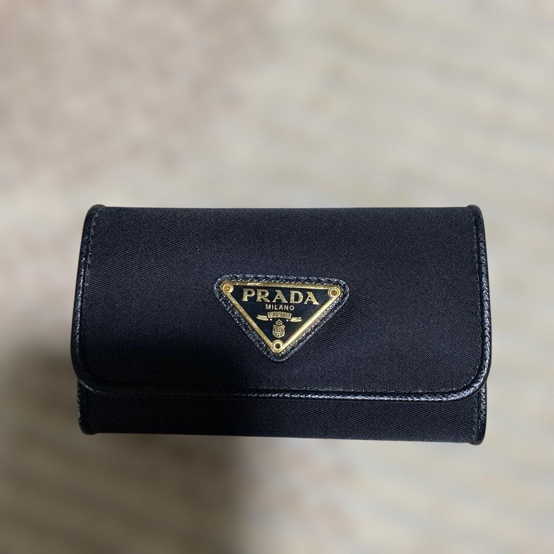 PRADAキーケース