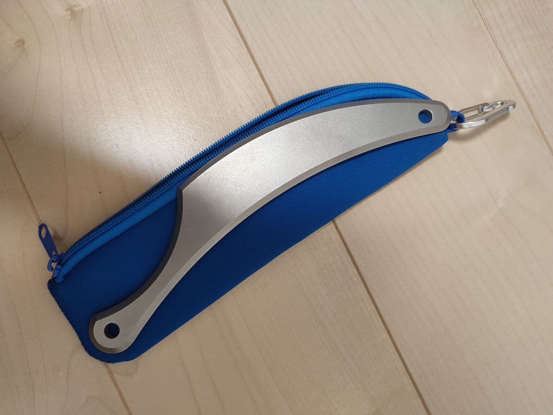 skin stretch スキンストレッチ　ドルフィン　専用ケース付き