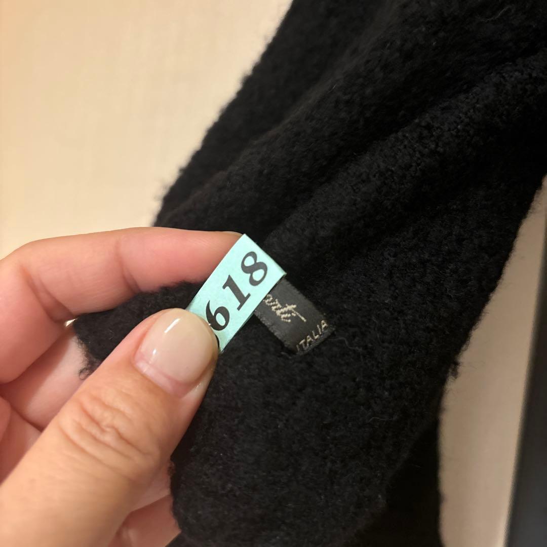 ファリエロサルティ　黒 マフラー　クリーニング済み