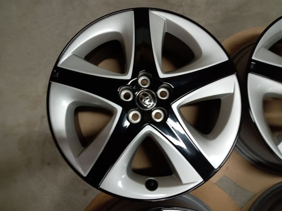 ５０系プリウス純正ホイール