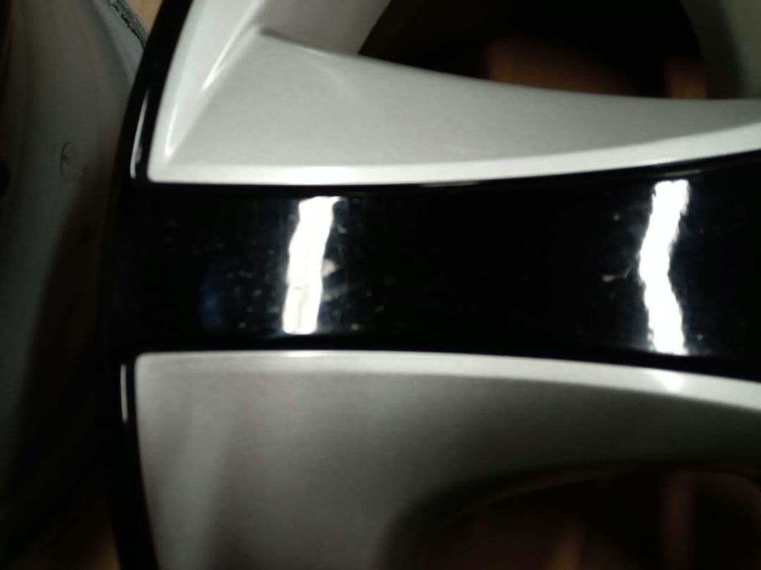 ５０系プリウス純正ホイール