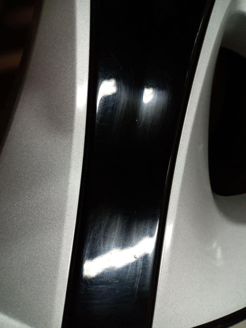 ５０系プリウス純正ホイール