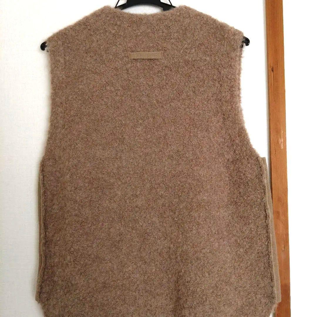 ⬛パラスパレスベージュ フワフワニットベスト 2024年