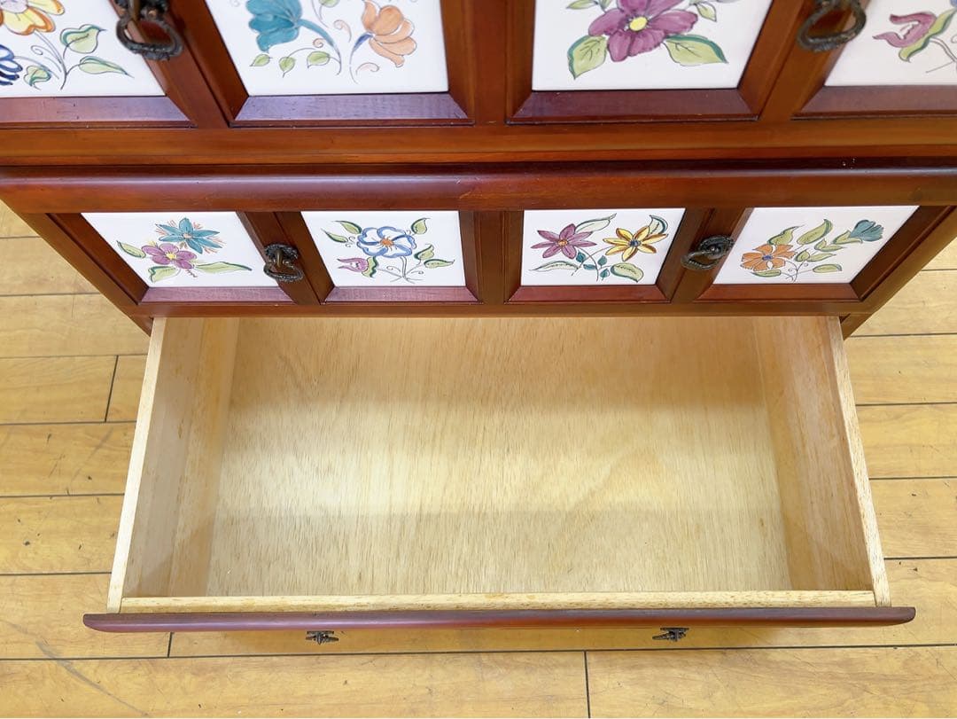 10ADM001 アクタス バレンシア スペイン製 家具 箪笥 タンス タイル