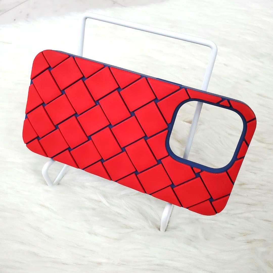 美品 ボッテガヴェネタ iPhoneケース イントレチャート 14Pro 希少