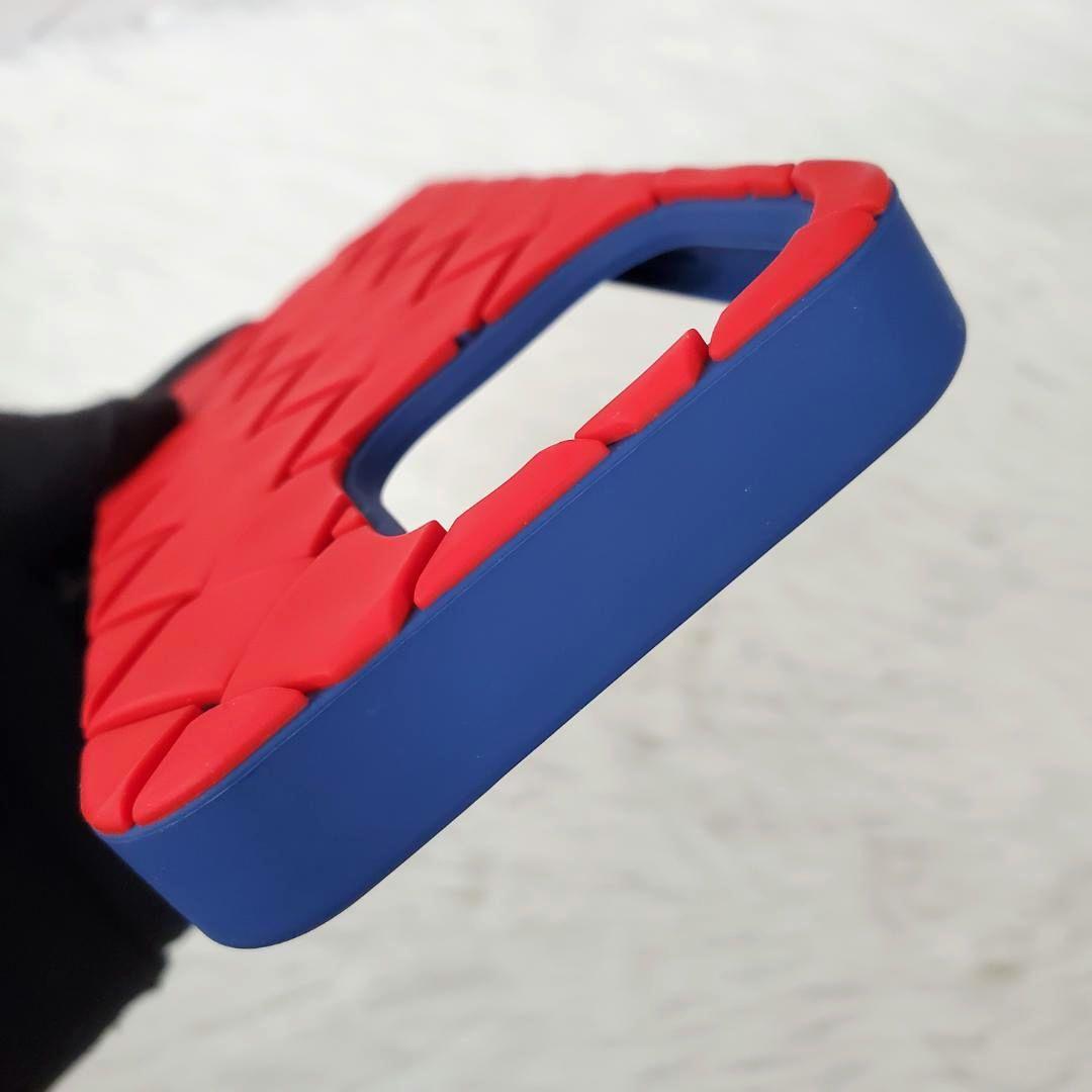 美品 ボッテガヴェネタ iPhoneケース イントレチャート 14Pro 希少