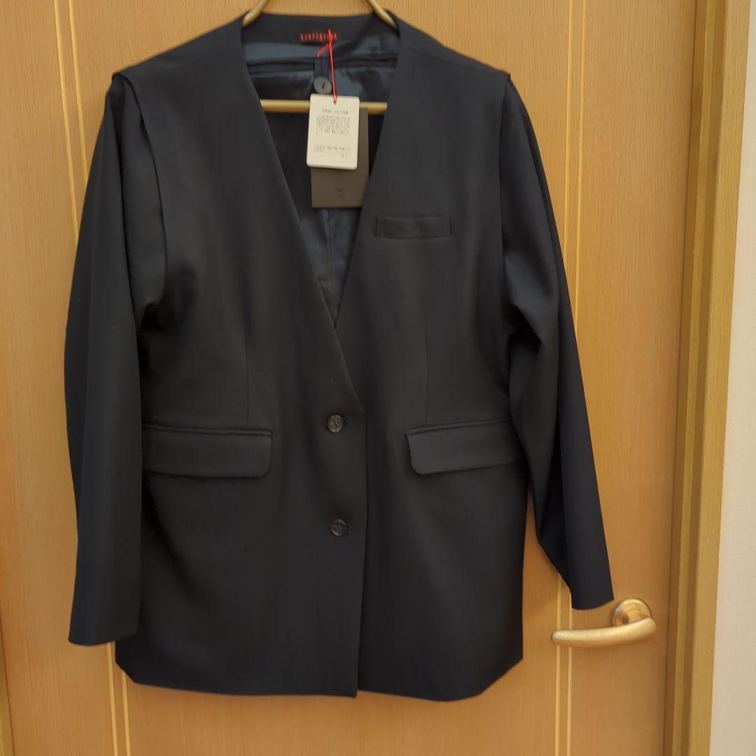 SERPENTINA ノーカラージャケット　元鈴木さん