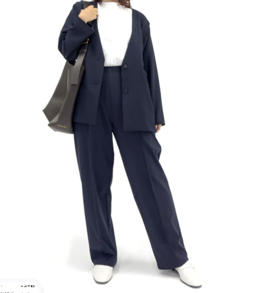 SERPENTINA ノーカラージャケット　元鈴木さん