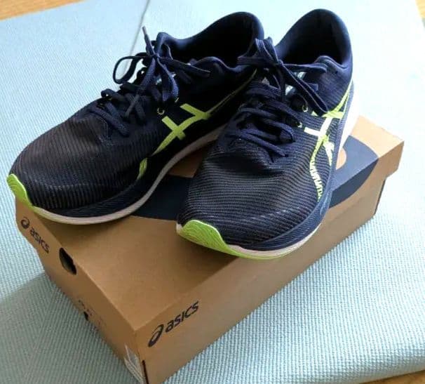 アシックス asics マジックスピード3 28.0cm ワイドです。