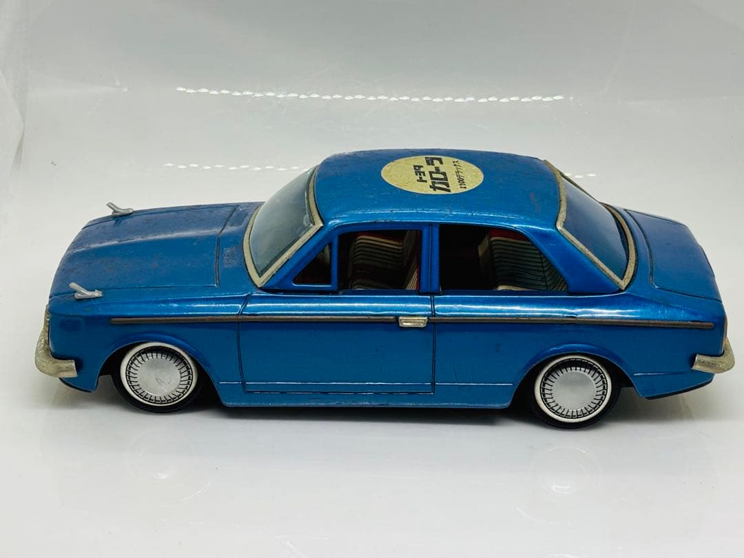 ミ*読様 野村トーイ当時物ブリキ☆トヨタカローラ 1100大型27㎝1968年製