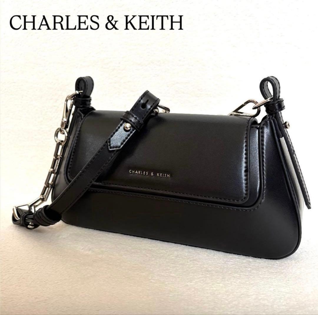⭐︎美品【CHARLES & KEITH】オリビア トラペーズショルダーバッグ 黒