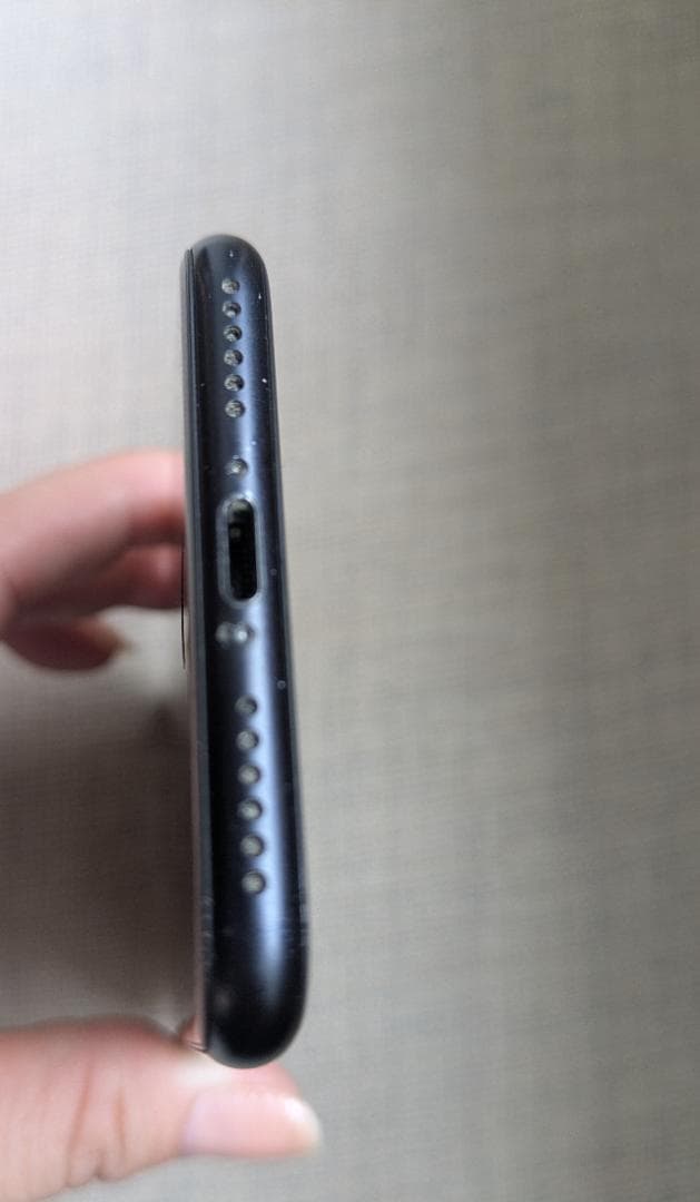 iPhone SE 第2世代　ブラック　AppleCare+ 2029年9月保証