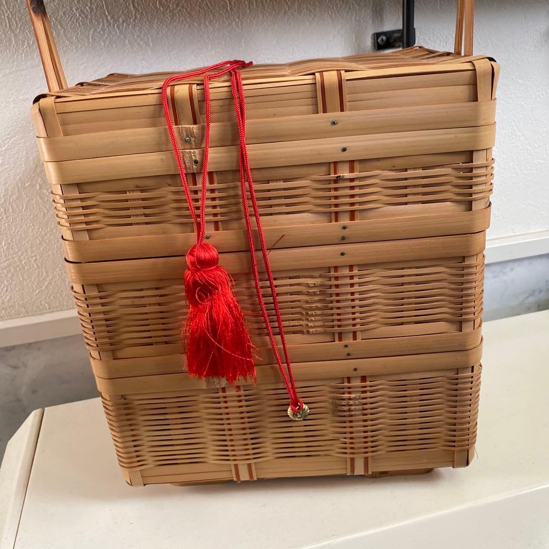 ❣️お値下げ❣️竹籠　　　三段お弁当籠　　大