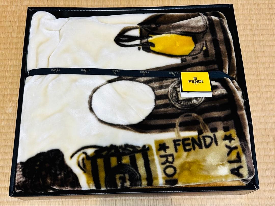 FENDI ニューマイヤーハーフ毛布 100x140cm