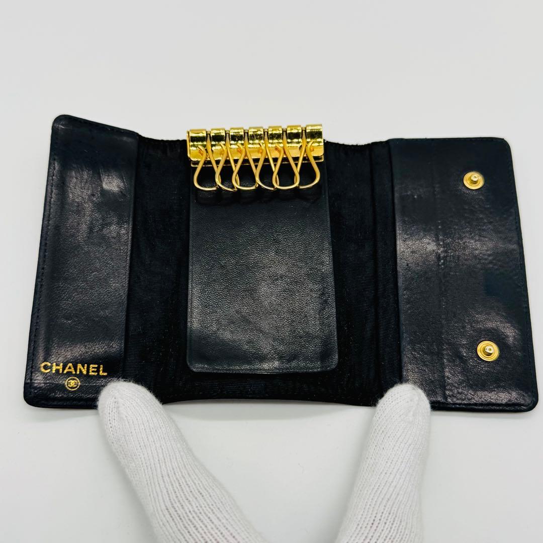 シャネル COCOキャビアスキン 6連キーケース 黒