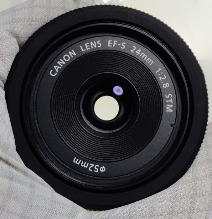 Canon EF-S24mm F2.8 STM パンケーキレンズ