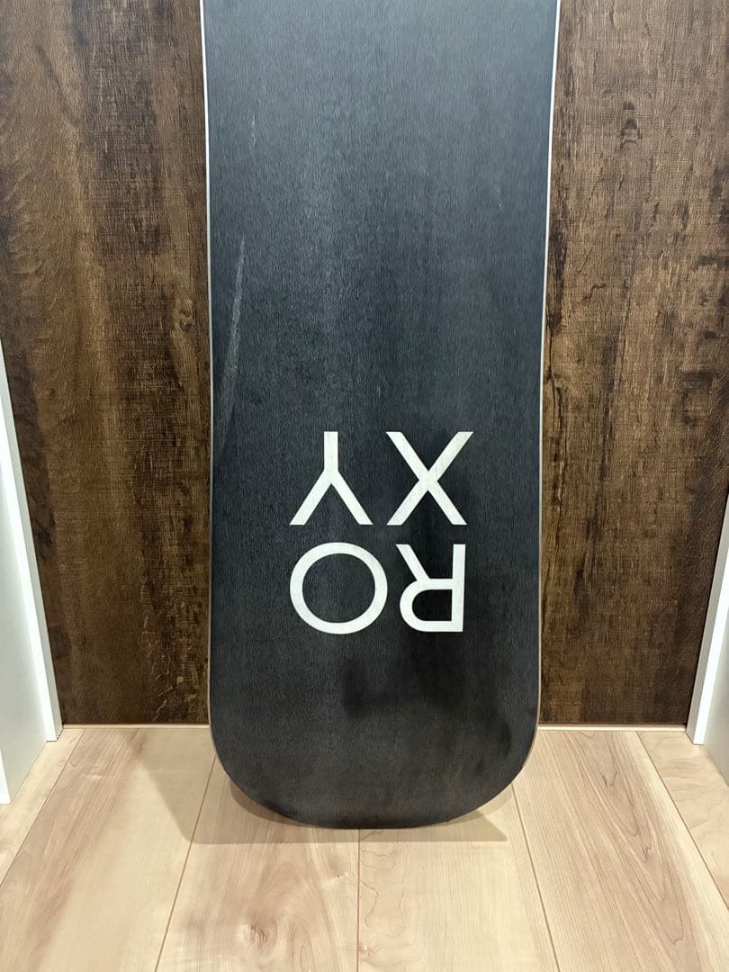 美品 ROXY XOXO 142cm ロキシー スノーボード 板 ボード