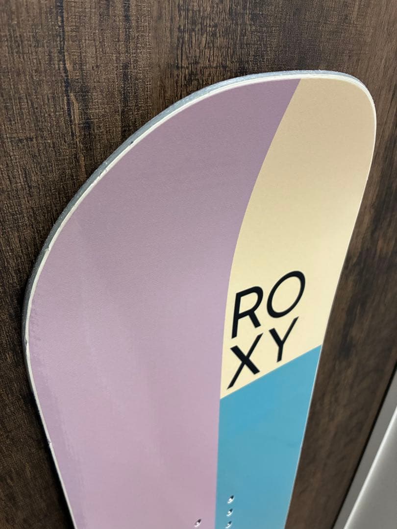 美品 ROXY XOXO 142cm ロキシー スノーボード 板 ボード