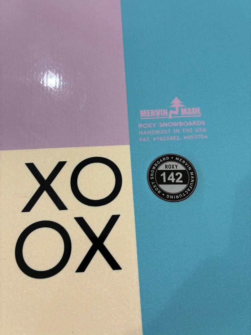 美品 ROXY XOXO 142cm ロキシー スノーボード 板 ボード