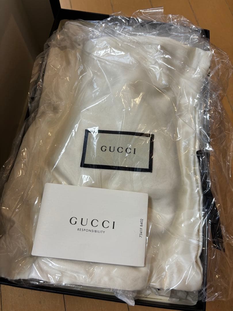 GUCCI グッチ　ACEシェリーラインスターレザーローカットスニーカー