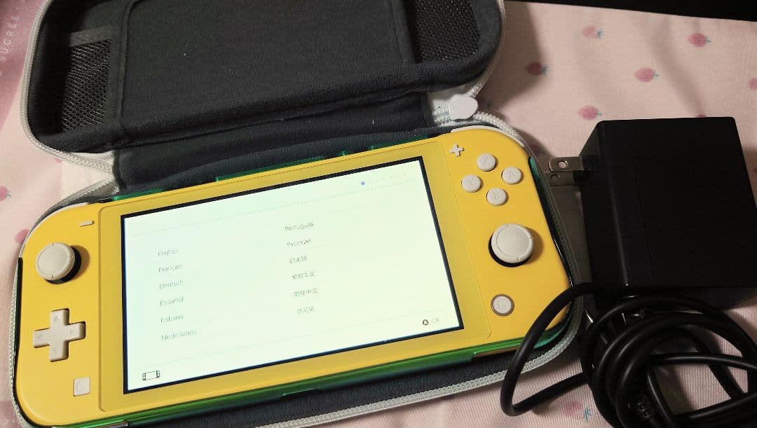 【箱無し・本体初期化済み】Nintendo Switch Lite イエロー